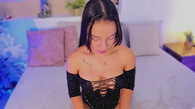 xiomara cortes online show from 6, 4, 2026