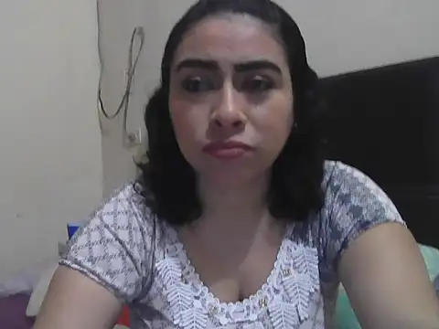 Snapshot of DalilahMx chatting on 5, 2, 2026 DalilahMx online show from 5, 2, 2026