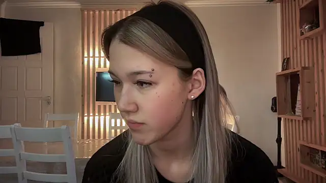 lilXdomiii online show from 5, 2, 2026