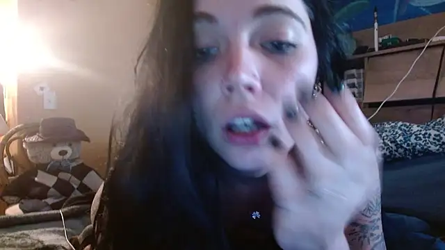 ahungkittykat online show from 9, 3, 2026