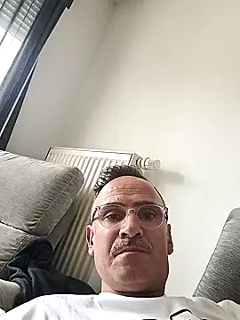 bobo672 online show from 25, 3, 2026