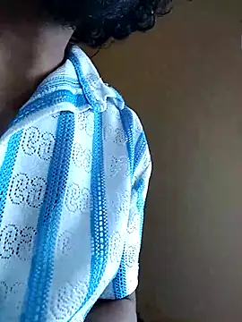 sanem4697 online show from 4, 4, 2026