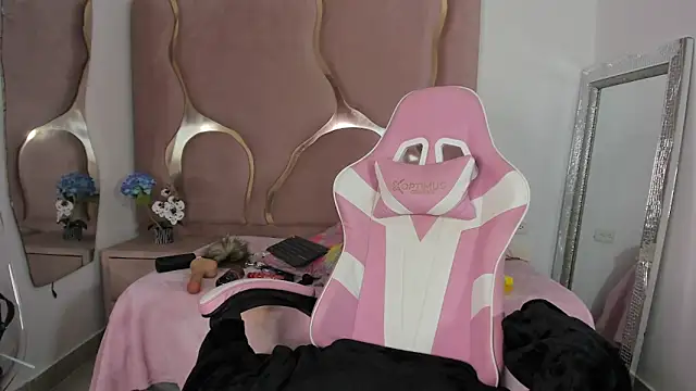 Aisha violeht online show from 19, 3, 2026