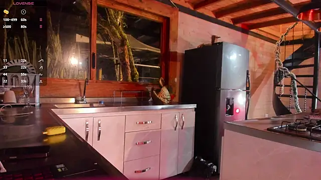 Snapshot of Bonnie_andclyde chatting on 13, 2, 2026 Bonnie andclyde online show from 13, 2, 2026