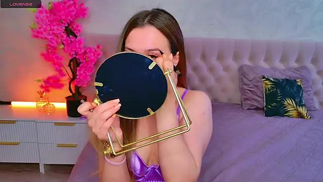 JasminUqueen online show from 1, 6, 2026