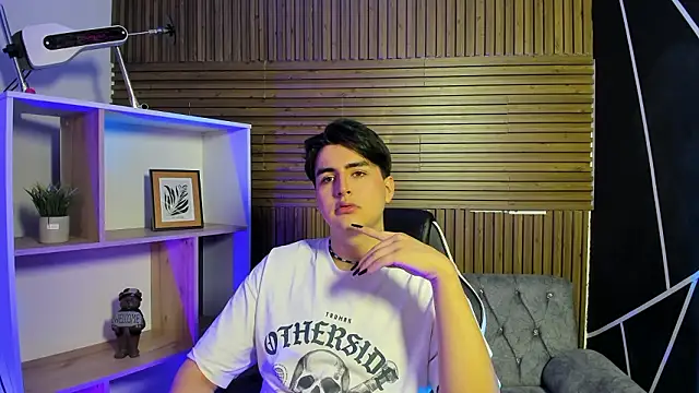 noahWolff  online show from 26, 2, 2026