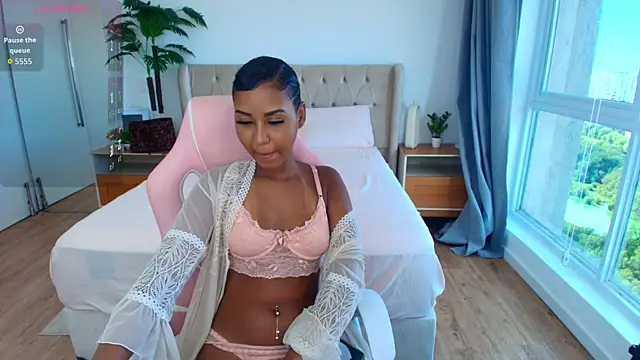 Susan Backer online show from 23, 3, 2026