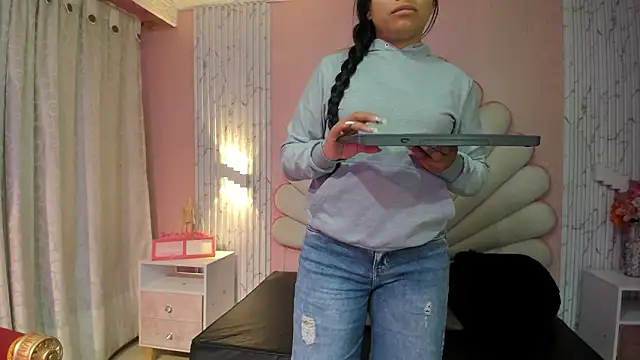 Kateemos online show from 12, 3, 2026