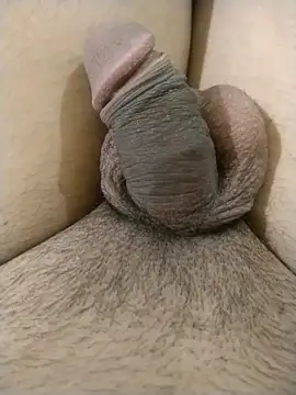 Snapshot of rosz_ chatting on 2, 3, 2026 rosz online show from 2, 3, 2026