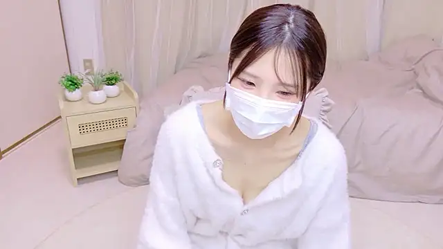  MIYUnya online show from 8, 2, 2026