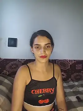 Snapshot of SoniaMoonnnnn chatting on 9, 6, 2026 SoniaMoonnnnn online show from 9, 6, 2026