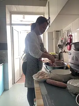 Youyou 12 online show from 11, 3, 2026