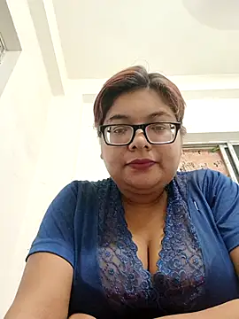 Elie Hallway online show from 14, 4, 2026