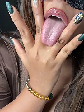 Snapshot of queen-panda chatting on 15, 2, 2026 queen-panda online show from 15, 2, 2026