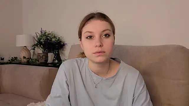 JadwigaTagliavia online show from 3, 3, 2026