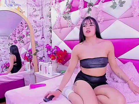 Snapshot of Aysha_Love_ chatting on 6, 2, 2026 Aysha Love online show from 6, 2, 2026