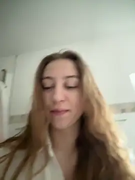 Snapshot of romyxxs chatting on 2, 2, 2026 romyxxs online show from 2, 2, 2026