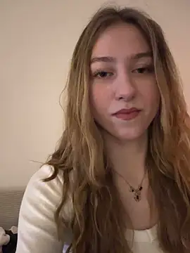 Snapshot of romyxxs chatting on 2, 2, 2026 romyxxs online show from 2, 2, 2026