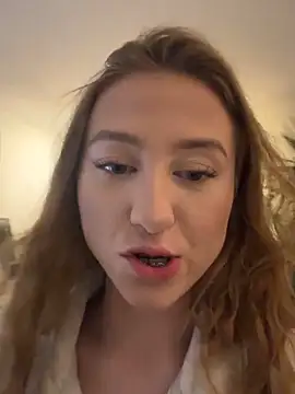 Snapshot of romyxxs chatting on 24, 2, 2026 romyxxs online show from 24, 2, 2026