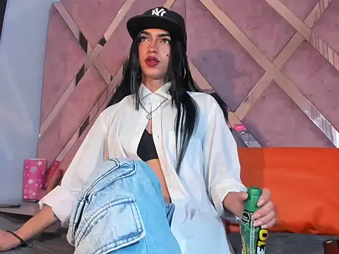 MeghanQueen   online show from 7, 2, 2026