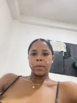 LIA PARKERR online show from 15, 4, 2026