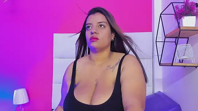 Snapshot of Roxy_sexy69_ chatting on 28, 2, 2026 Roxy sexy69 online show from 28, 2, 2026