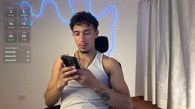 Snapshot of rafael_stone11 chatting on 3, 2, 2026 rafael stone11 online show from 3, 2, 2026