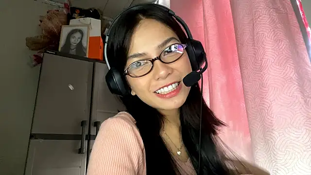 ConstancePorrini online show from 19, 2, 2026