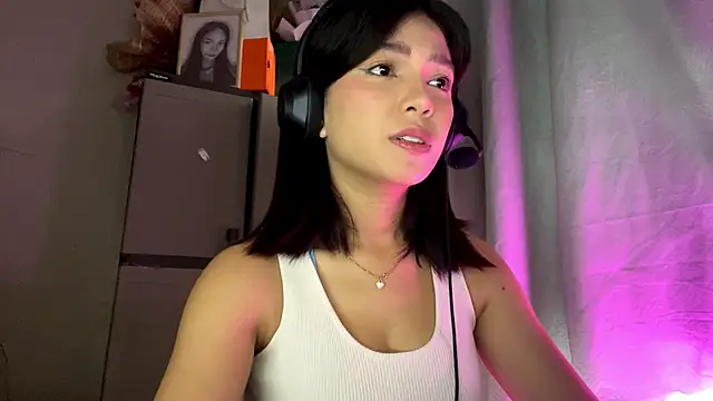 ConstancePorrini online show from 20, 2, 2026