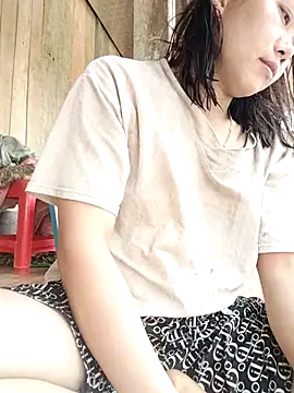 Snapshot of Bella-222 chatting on 6, 4, 2026 Bella-222 online show from 6, 4, 2026