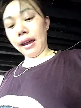 Snapshot of Bella-222 chatting on 10, 4, 2026 Bella-222 online show from 10, 4, 2026