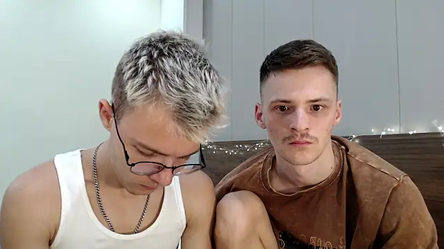 NikiKerryCum online show from 3, 2, 2026