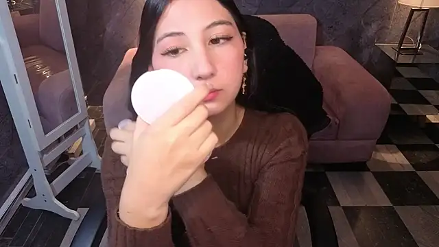 Sophie jones b online show from 3, 6, 2026