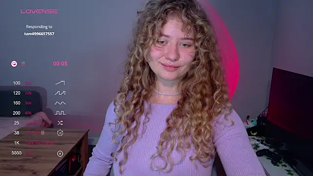 Snapshot of Milounee chatting on 7, 6, 2026 Milounee online show from 7, 6, 2026
