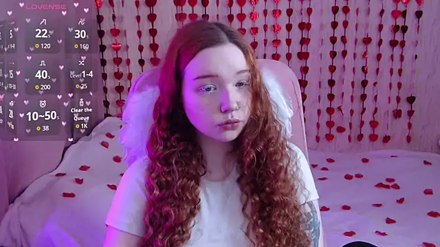 Snapshot of idaredfoxx chatting on 14, 2, 2026 idaredfoxx online show from 14, 2, 2026