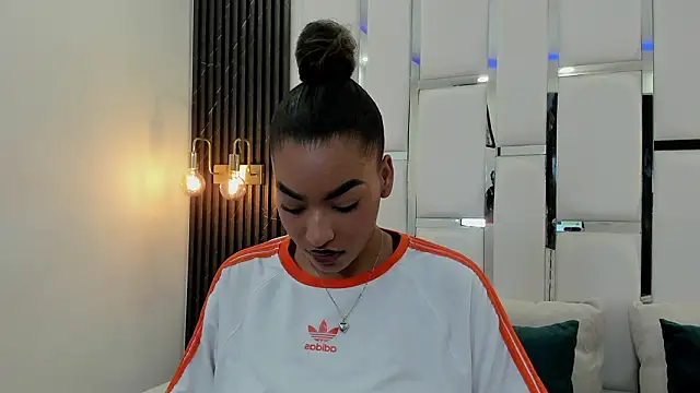 Snapshot of _luna_rossee_ chatting on 2, 3, 2026 luna rossee online show from 2, 3, 2026