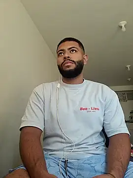 Snapshot of KLEYTON33 chatting on 9, 2, 2026 KLEYTON33 online show from 9, 2, 2026