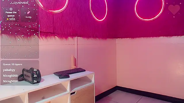 isabella vogue online show from 27, 2, 2026