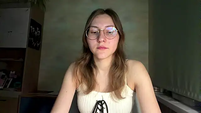 Snapshot of Miaaa_Moon chatting on 7, 7, 2026 Miaaa Moon online show from 7, 7, 2026