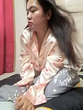 Snapshot of Zyramae_25 chatting on 13, 3, 2026 Zyramae 25 online show from 13, 3, 2026