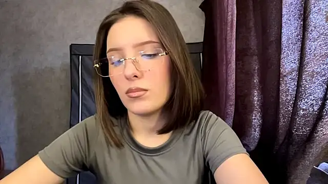 FoxieFlare online show from 31, 3, 2026