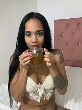 Snapshot of Maria_x_Alejandra chatting on 13, 2, 2026 Maria x Alejandra online show from 13, 2, 2026