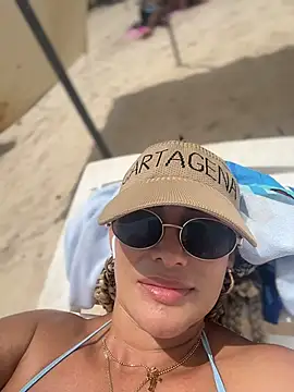 NahomiRoss online show from 11, 4, 2026