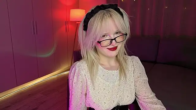 Snapshot of Mary_Piersen chatting on 2, 3, 2026 Mary Piersen online show from 2, 3, 2026