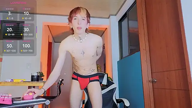 Snapshot of golden_twink_ chatting on 6, 2, 2026 golden twink online show from 6, 2, 2026