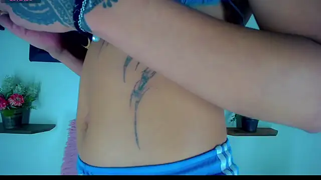 Darianna Atehortua online show from 17, 2, 2026