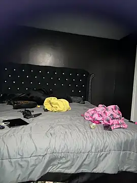 tipheragain online show from 15, 4, 2026