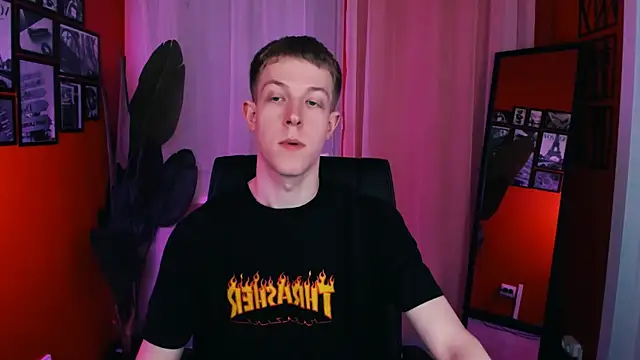 Snapshot of Dylan_Norton chatting on 7, 4, 2026 Dylan Norton online show from 7, 4, 2026