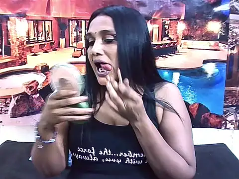 IndianSexyLady20 online show from 15, 4, 2026