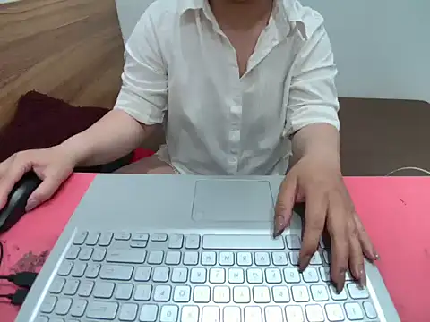 Sakura2k online show from 10, 3, 2026